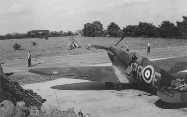 Spitfire I of 609 Squadron at RAF Northolt, Spring 1940. With the kind permission of Mrs H. Scott Spitfire I of 609 Squadron at RAF Northolt, Spring 1940. With the kind permission of Mrs H. Scott
