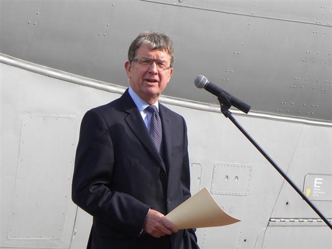 Air Chief Marshal Sir Brian Burridge former Nimrod pilot talking about the operation role of the Nimrod aircraft.