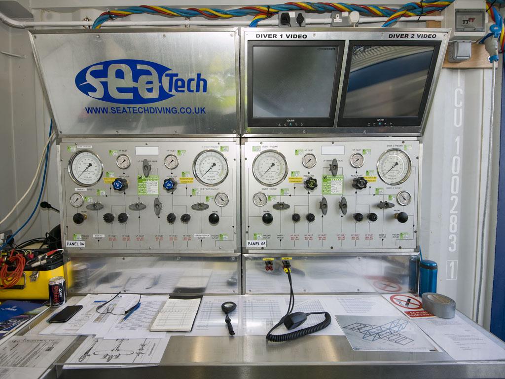 Seatech dive control centre - close up.