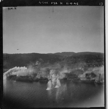 Anti-shipping strike by De Havilland Mosquitos of 248 Squadron, Norway, 11 April 1945 (X005-4895/003/027/009) Anti-shipping strike by De Havilland Mosquitos of 248 Squadron, Norway, 11 April 1945 (X005-4895/003/027/009)