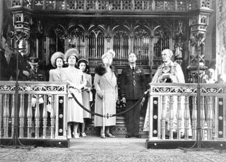 Kings, Queens & Flying Machines