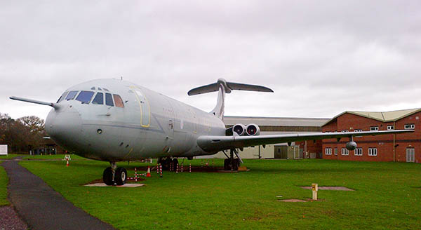 XR808 in its final position XR808 on its plinths in final position