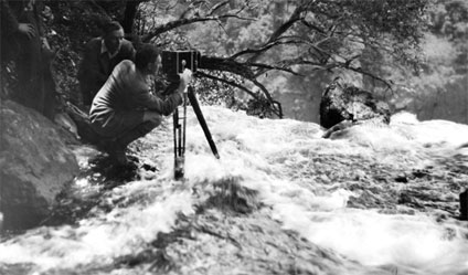 Arthur Elliott and Basil Emmott later filmed Victoria Falls Arthur Elliott and Basil Emmott later filmed Victoria Falls